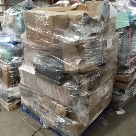 PALLET OF ASSORTED E-COMMERCE GOODS AND PRODUCTS TO INCLUDE; SHOE RACK, A LARGE NUMBER OF CAMPING CHAIRS, SUITCASES/CABIN BAGS, PARASOL BASE, WRAPPING PAPER ETC