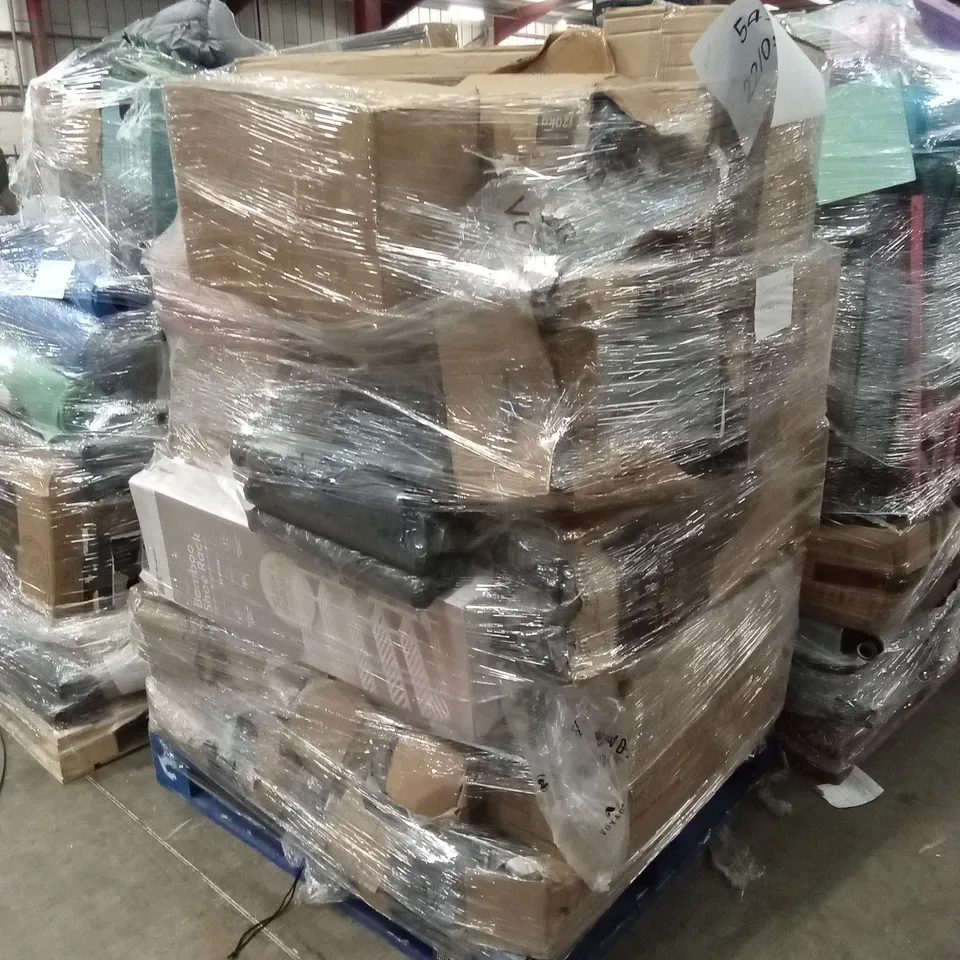 PALLET OF ASSORTED E-COMMERCE GOODS AND PRODUCTS TO INCLUDE; SHOE RACK, A LARGE NUMBER OF CAMPING CHAIRS, SUITCASES/CABIN BAGS, PARASOL BASE, WRAPPING PAPER ETC