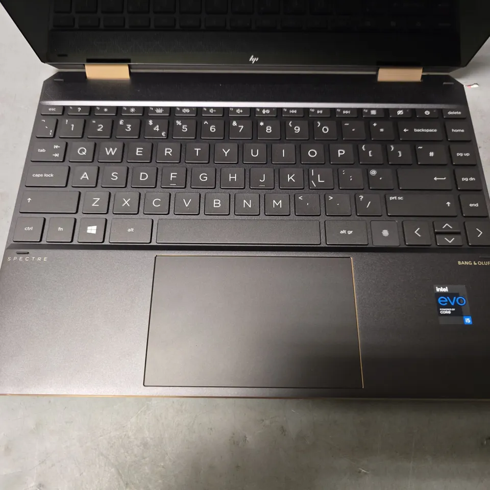 HP SPECTRE LAPTOP 