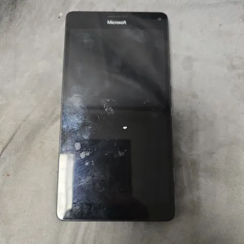 MICROSOFT LUMIA 950 XL RM-1085 IN BLACK