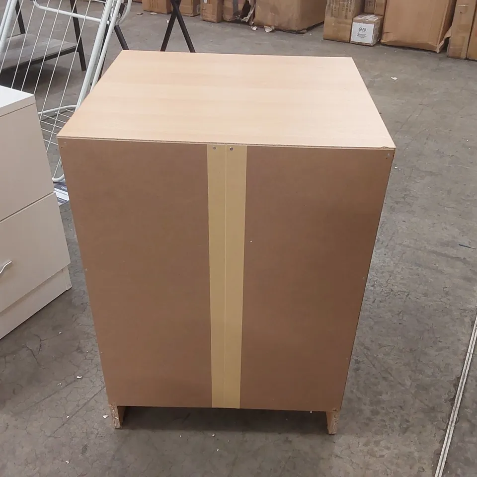 WOODEN 3 DRAWER CHEST 