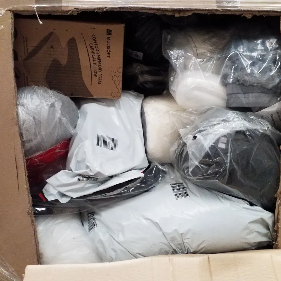 PALLET OF 2 BOXES CONTAINING ASSORTED ORTHOPEDIC PILLOWS & CUSHIONS