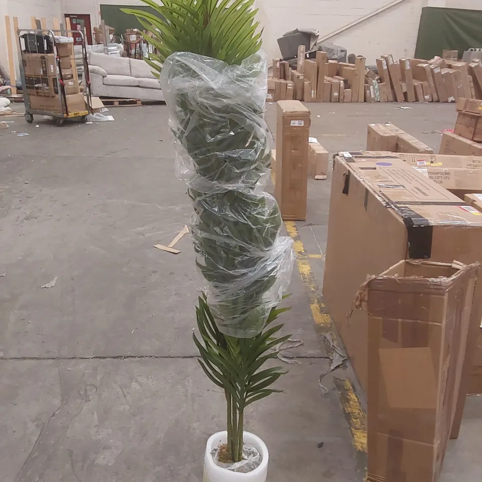 BOXED BREEINS ARTIFICIAL PLANT