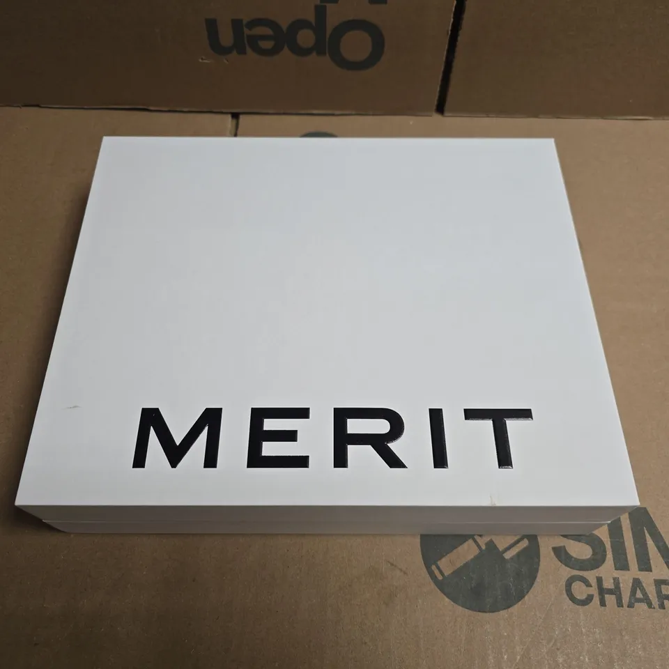 MERIT BEAUTY 3-PIECE SET 