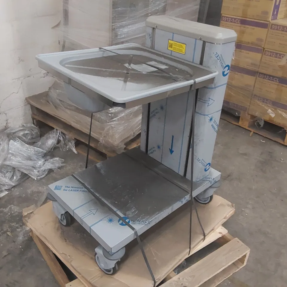 BRAND NEW MATFER BOURGEAT CONSTANT LEVEL GLASS RACKS TROLLEY