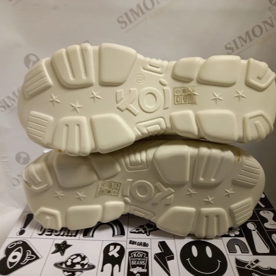 KOI VEGAN JINX WHITE MYSTIC CHARM TRAINERS - SIZE 6