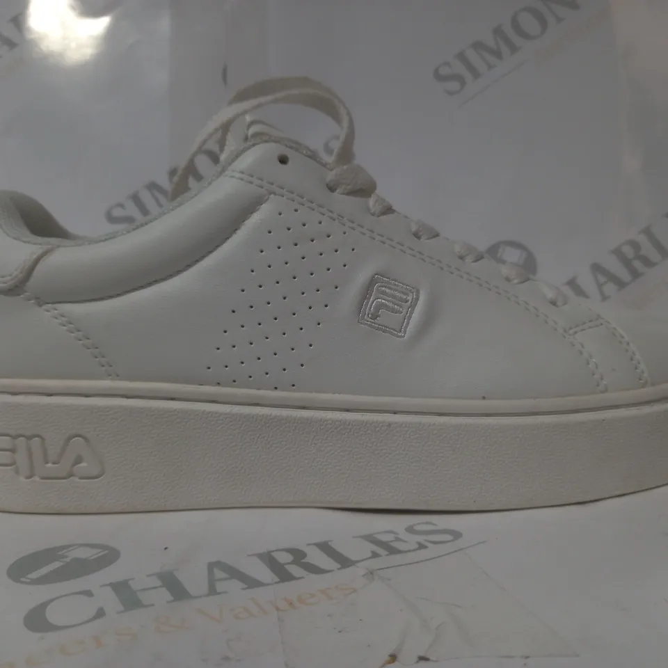 BOXED PAIR OF FILA SHOES IN WHITE (ODD SIZES)