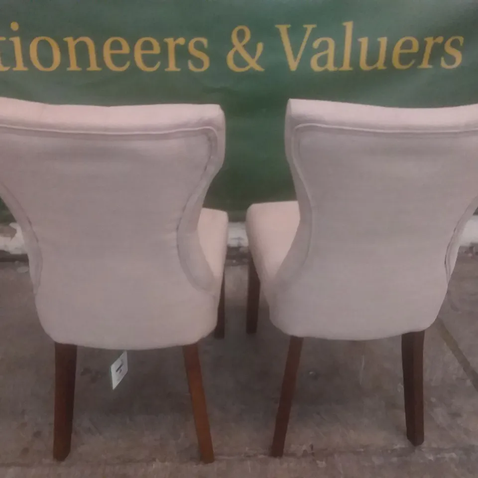 SET OF 2 BEWLEY OATMEAL FABRIC BUTTON BACK DINING CHAIR (DARK LEG)