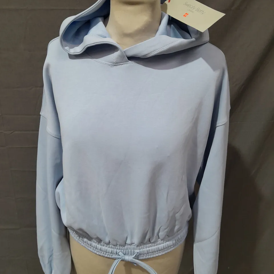 SWEATY BETTY SAND WASH CLOUD WEIGHT CROP HOODY IN BREEZE BLUE - XS