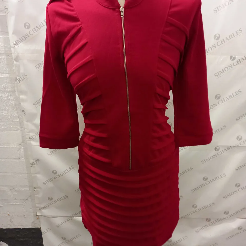MASSBAND RED ZIP FRONT DRESS - EUR XL
