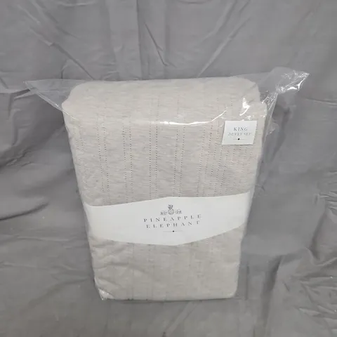 PINEAPPLE ELEPHANT KING DUVET SET – JERSEY STRIPE, NATURAL