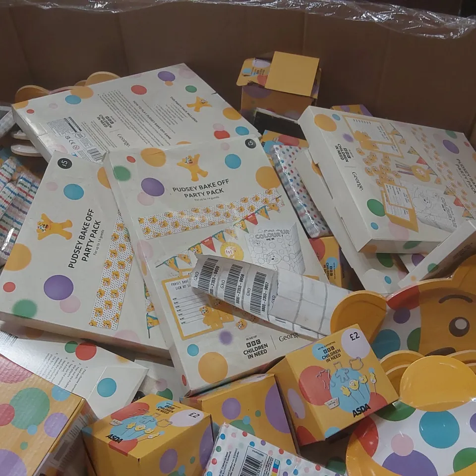 PALLET CONTAINING A LARGE QUANTITY OF ASSORTED PUDSEY ITEMS ECT