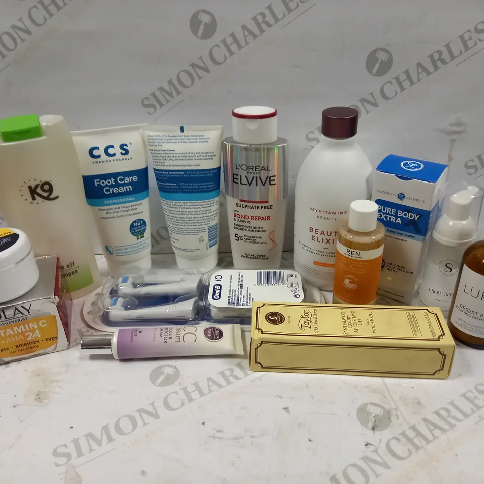 LOT OF APPROXIMATELY 14 COSMETICS ITEMS TO INCLUDE LUKA DESERT RAIN HYDRATING FACIAL CREAM, MYVITAMINS BEAUTY ELIXIR BLOOD ORANGE, 2 CCS FOOT CREAM, ETC