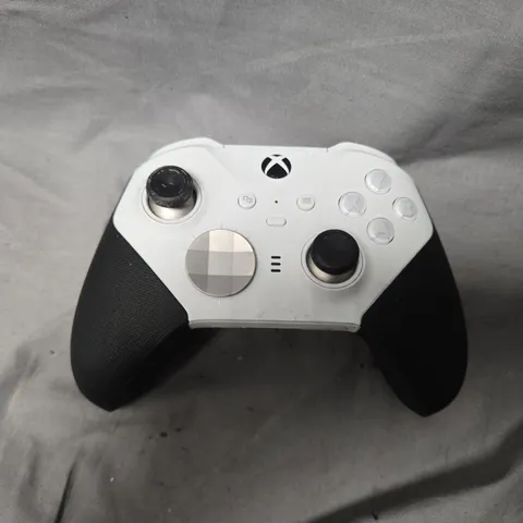 XBOX WIRELESS CONTROLLER – WHITE (SERIES X|S)