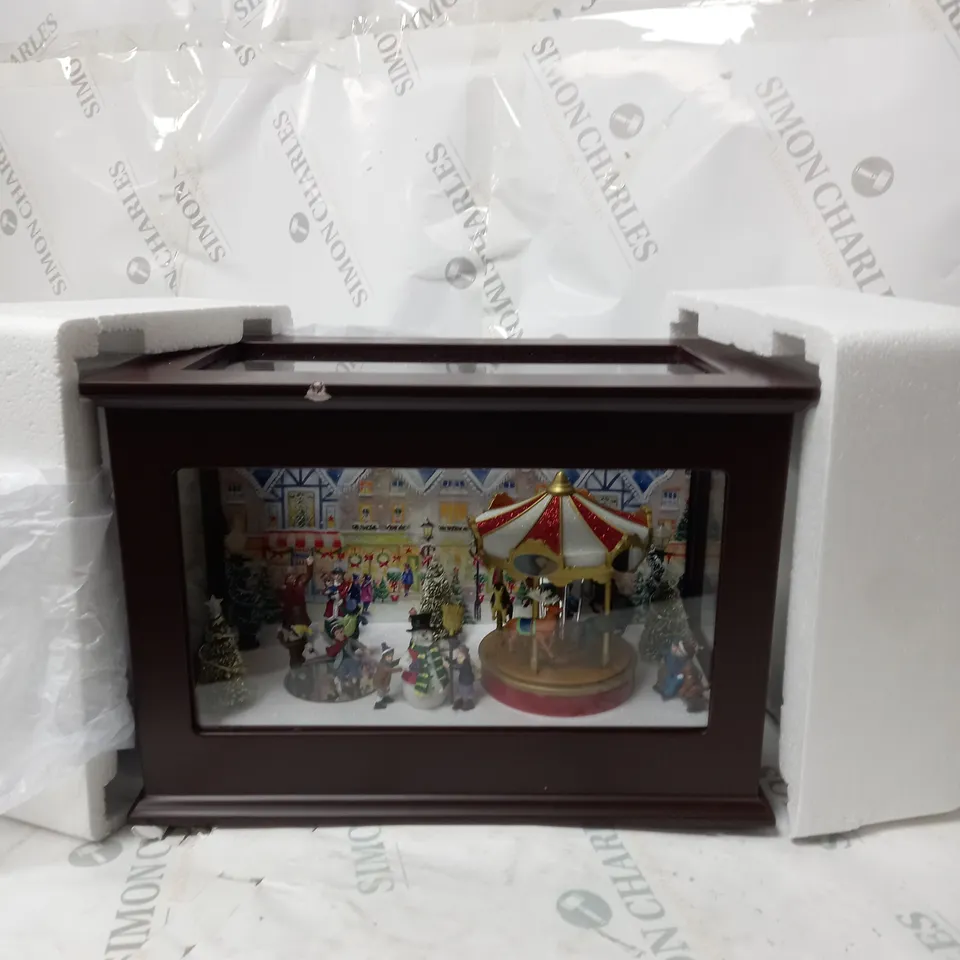 BOXED MR CHRISTMAS HEIRLOOM MUSIC BOX