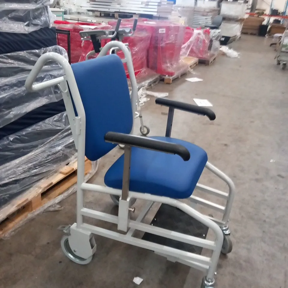 BRISTOL MAID PORTERING CHAIR WK24