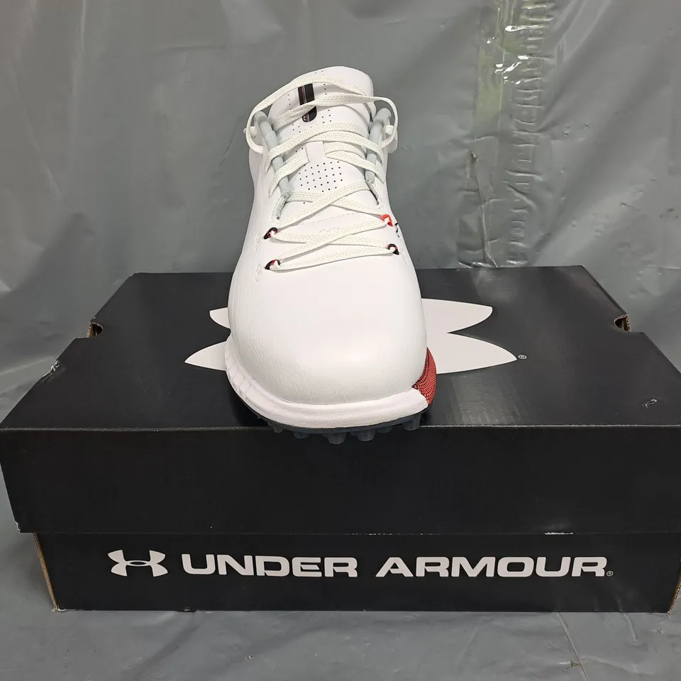 BOXED PAIR OF UNDER ARMOUR HOVR DRIVE SL SHOES IN WHITE SIZE UK 9