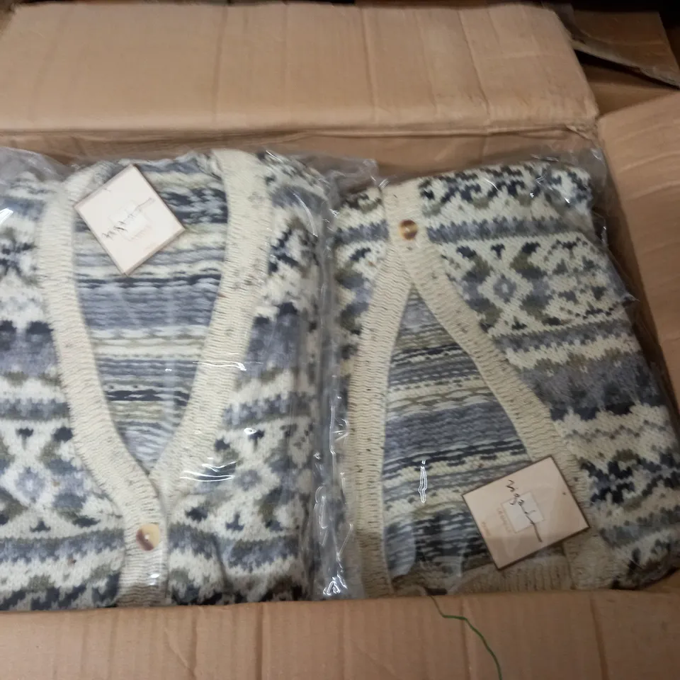 LOT OF 15 LA MEILLE V-NECK CARDIGANS - SIZE UNSPECIFIED