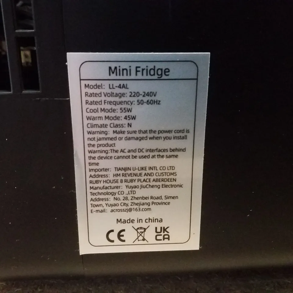 BOXED ATRAVESAR MINI FRIDGE FOR BEDROOM QUIET 4L SMALL FRIDGE