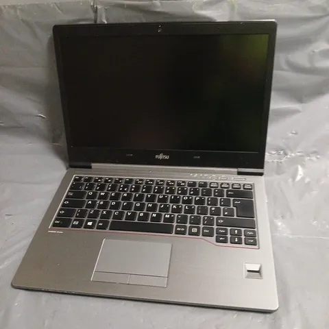 FUJITSU LIFEBOOK U745 LAPTOP