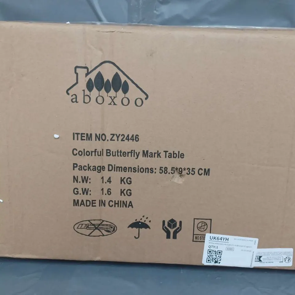 BOXED COLOURFUL BUTTERFLY MARK TABLE 