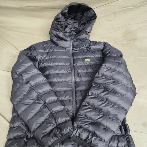 LACOSTE ZIP PUFFER JACKET IN NAVY - L/XL