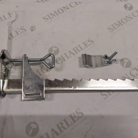 BOXED MIKYTOPER PARASOL CLAMP // CLAMPING RANGE: 0 - 20CM (1 BOX)