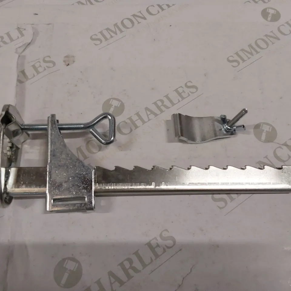 BOXED MIKYTOPER PARASOL CLAMP // CLAMPING RANGE: 0 - 20CM (1 BOX)