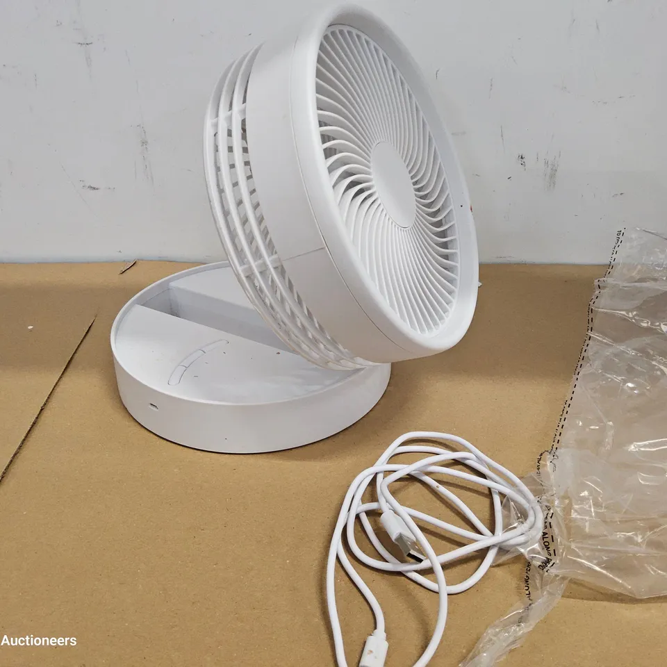 BELL & HOWELL RECHARGEABLE EXTENDABLE DESK & FLOOR FAN, WHITE