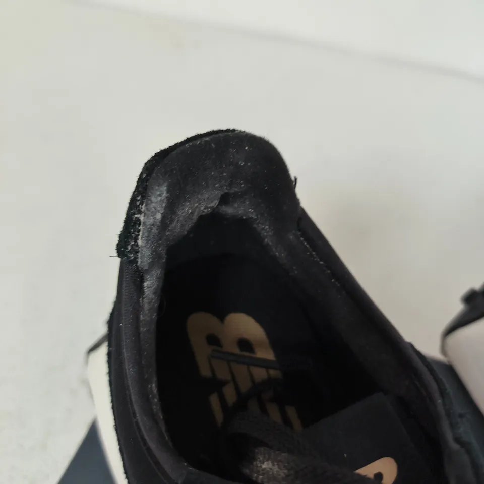 NEW BALANCE TRAINERS – BLACK WITH LEOPARD PRINT PANEL SIZE 5