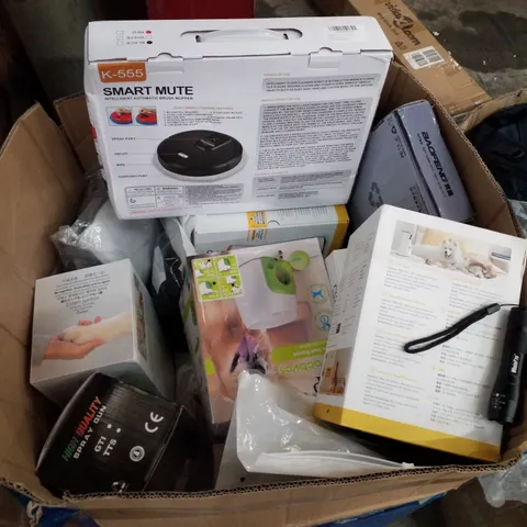 BOX CONTAINING ASSORTED PRODUCTS INCLUDING AUTOMATIC BRUSH MOP, DOG CAMERA, PORTABLE 2-WAY RADIO, SPRAY GUN, DOG BED