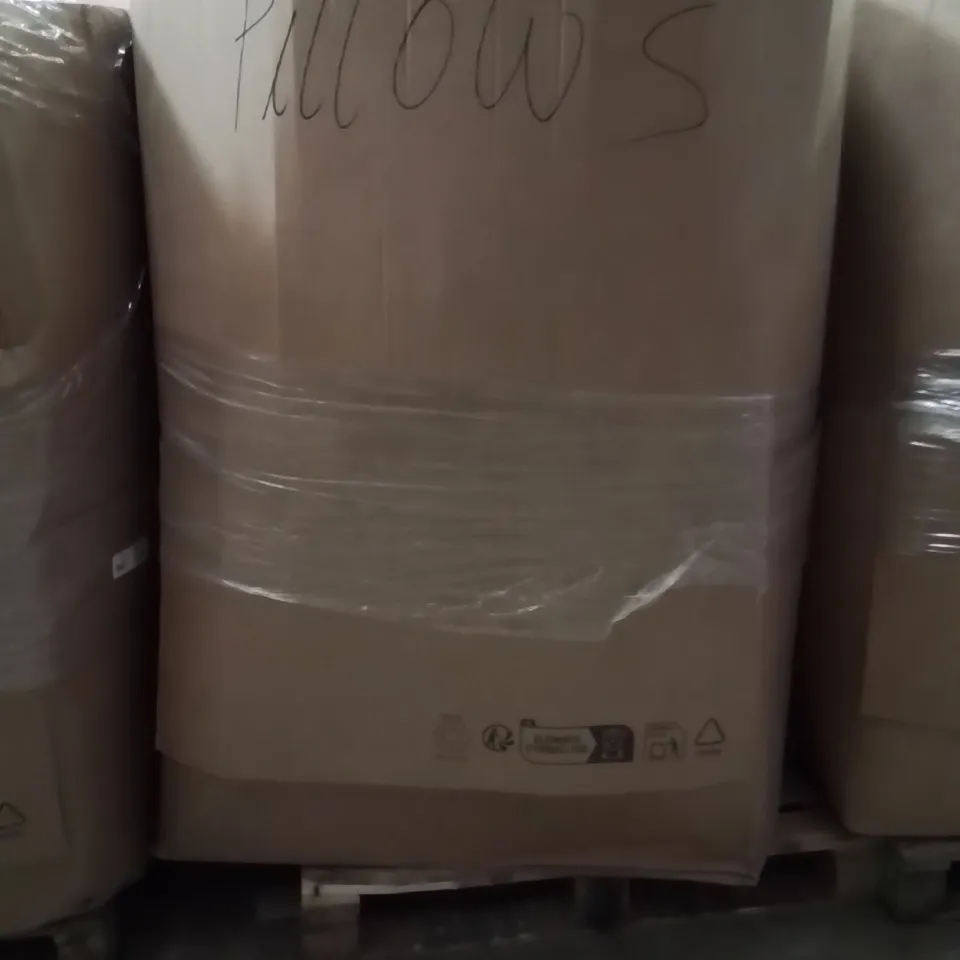 PALLET TO CONTAIN A LARGE QUANTITY OF PILLOWS