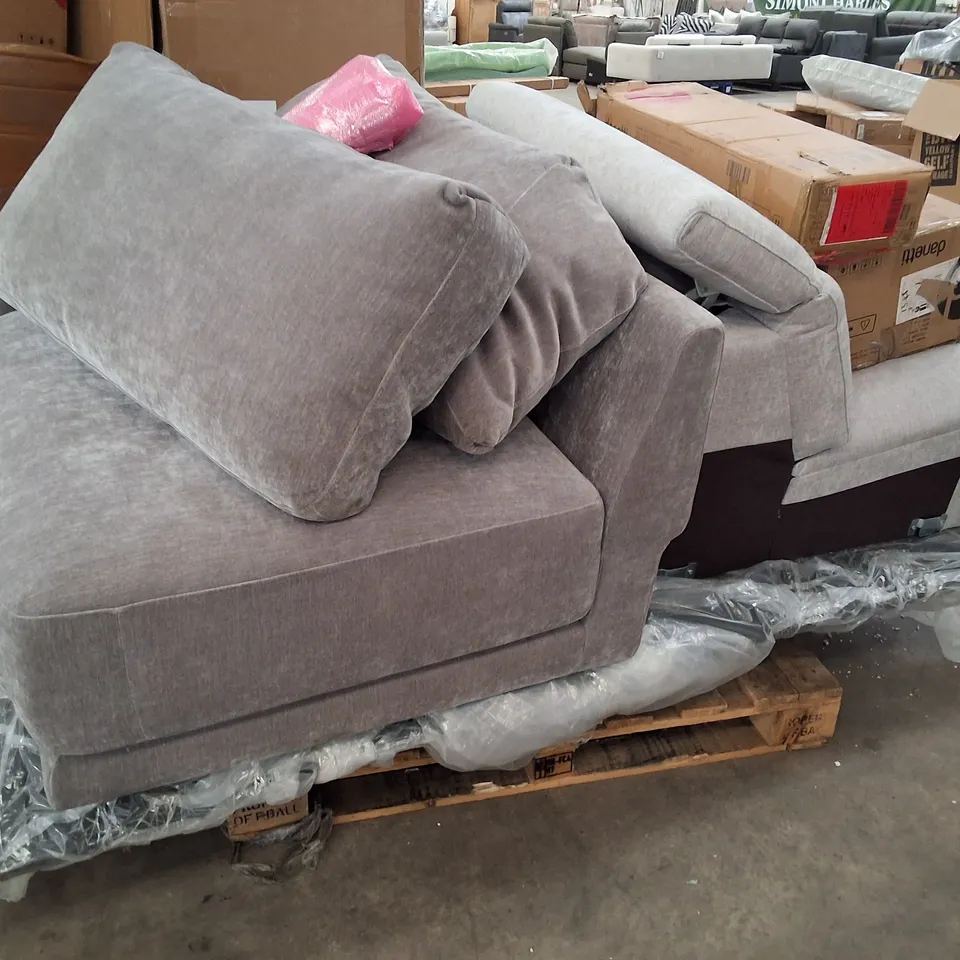 PALLET CONTAINING ASSORTED FURNITURE PARTS