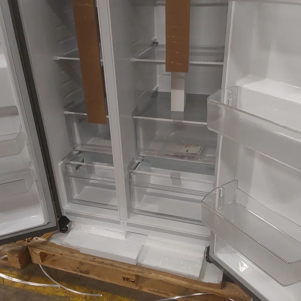 LG NATUREFRESH GSBC40PYPE AMERICAN STYLE FRIDGE FREEZER - PRIME SILVER - E RATED