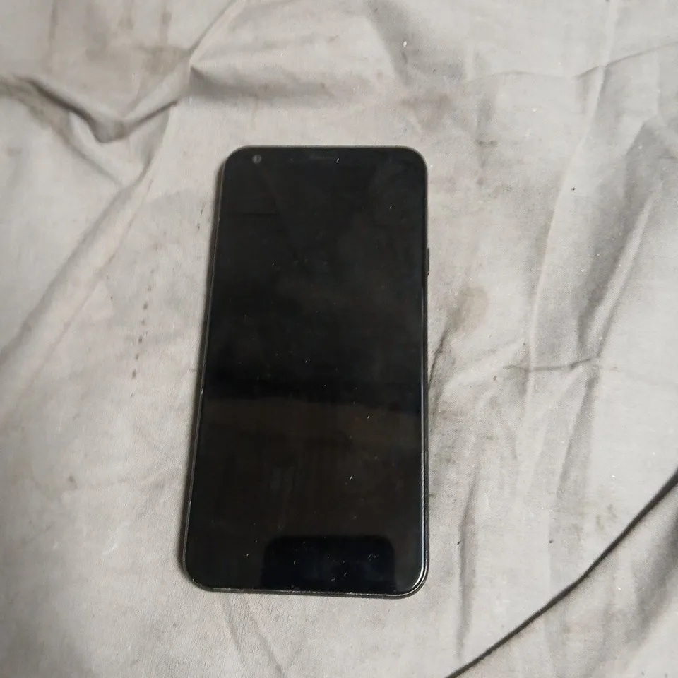 LG Q7 SMARTPHONE – BLACK 