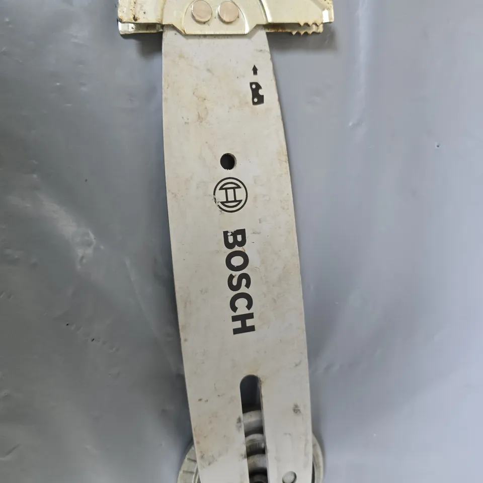 BOSCH HAND TOOL WITH WHEEL BLADE – METAL BODY
