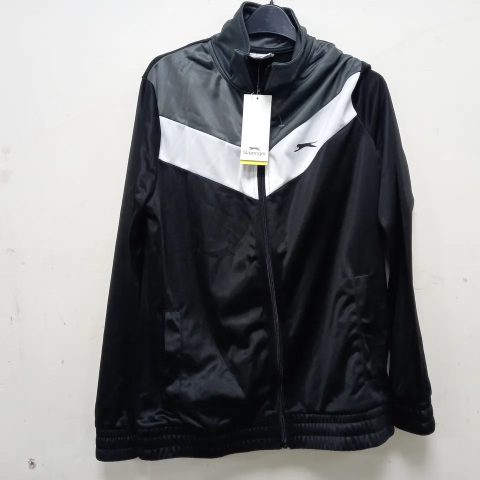 SLAZENGER TRACKSUIT JACKET IN BLACK/WHITE - MEDIUM