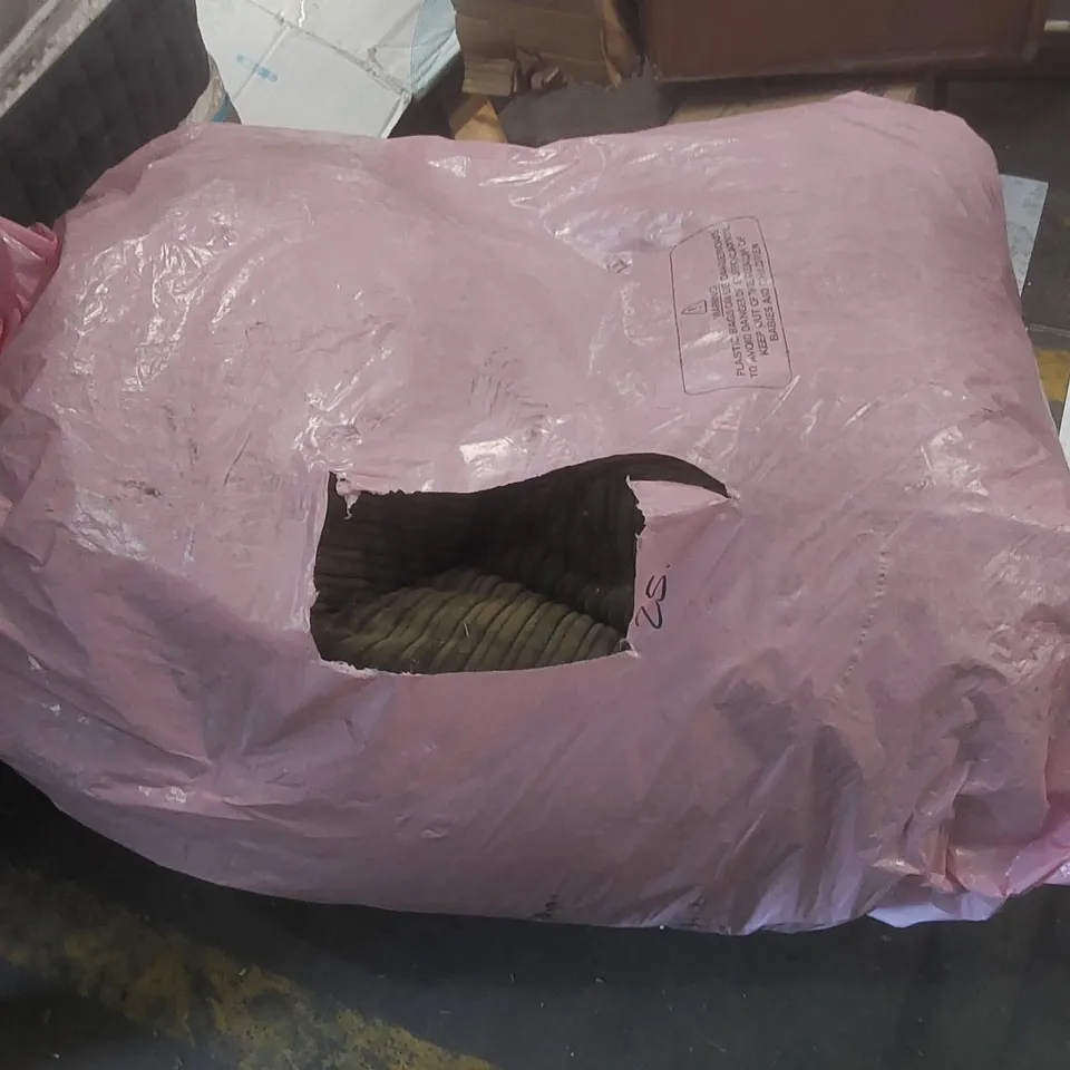 BAGGED CORDUROY BEAN BAG