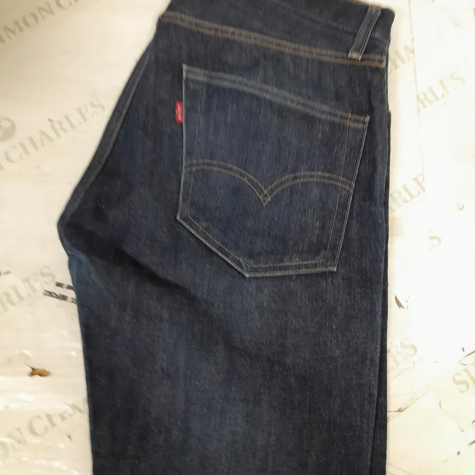 MENS LEVIS BLUE NAVY DENIM JEANS - SIZE UNSPECIFIED 