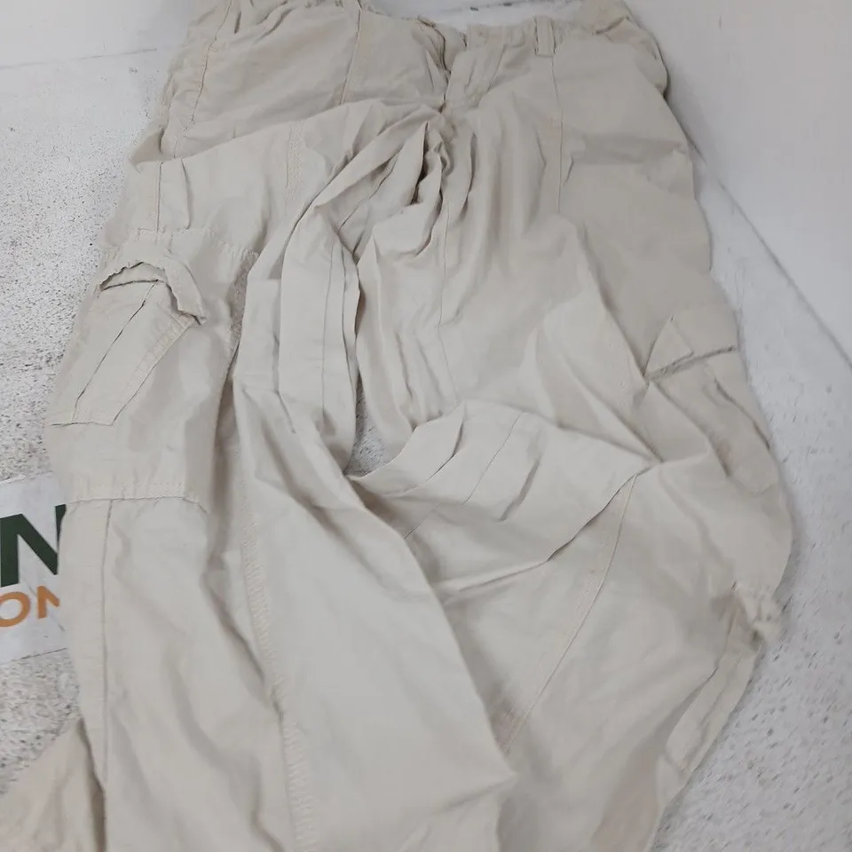 BDG URBAN OUTFITTERS BEIGE PANTS, SIZE M