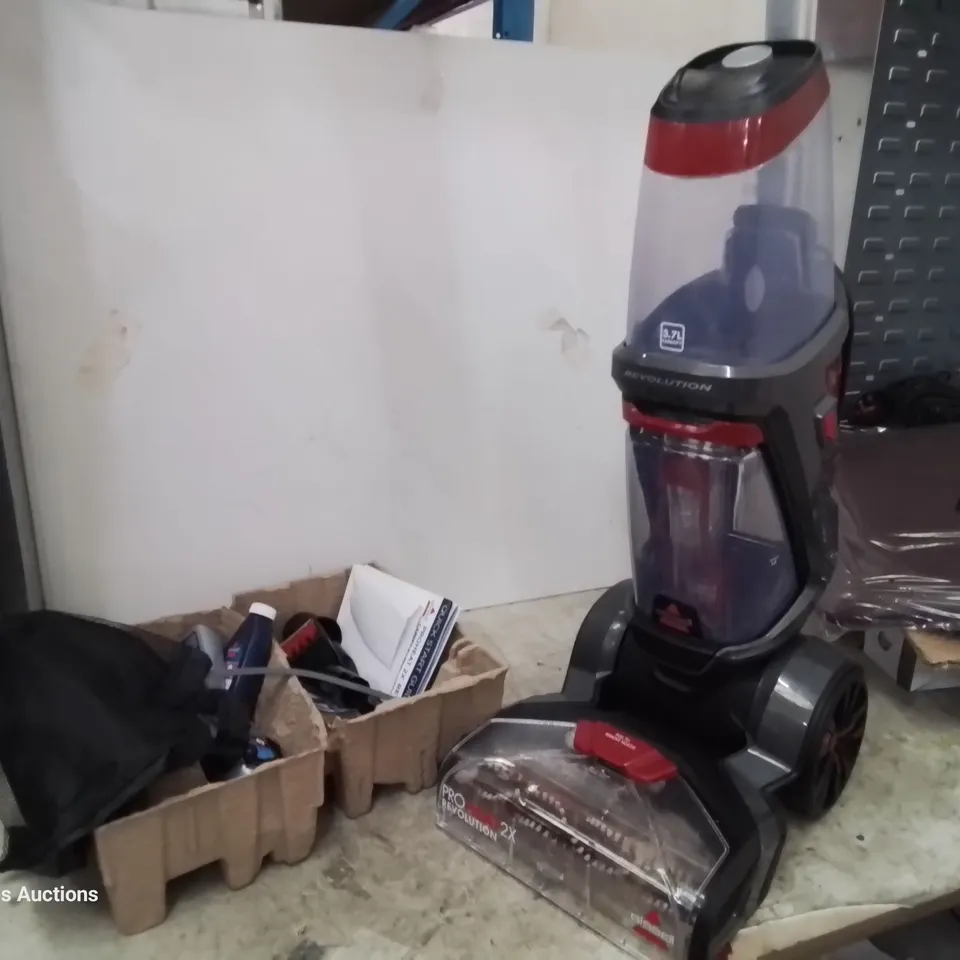 BOXED BISSELL PROHEAT 2X REVOLUTION CARPET & UPHOLSTERY WASHER