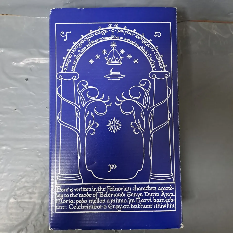 THE LORD OF THE RINGS HARD BACK BOOK 