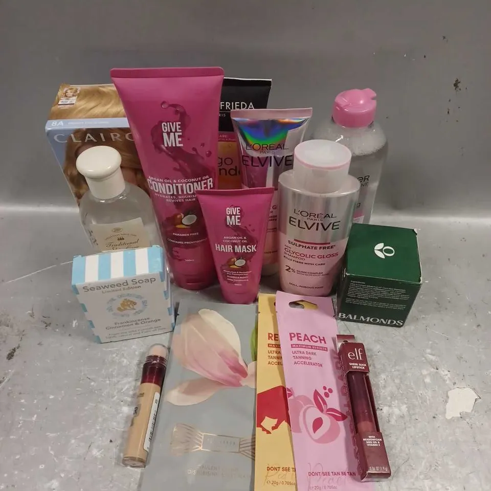 APPROXIMATELY 20 ASSORTED COSMETIC ITEMS TO INCLUDE - L'OREAL ELVIVE GLYCOLIC GLOSS SHAMPOO - ELF SHEER SLICK LIPSTICK - GARNIER MICELLAR CLEANSING WATER - ETC