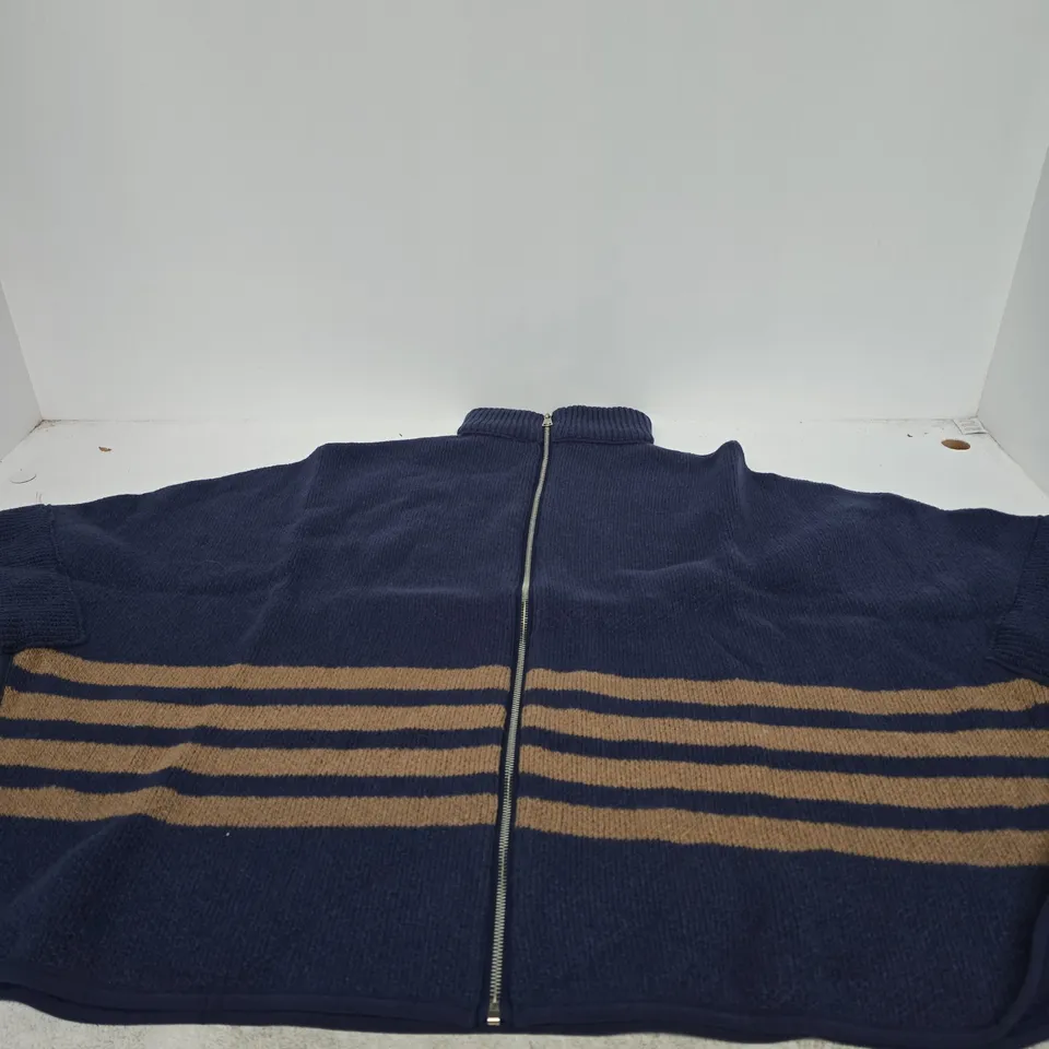 TAMSY STRIPED NAVY OVERSIZED CARDIGAN WITH ZIP FRONT - ONE SIZE 