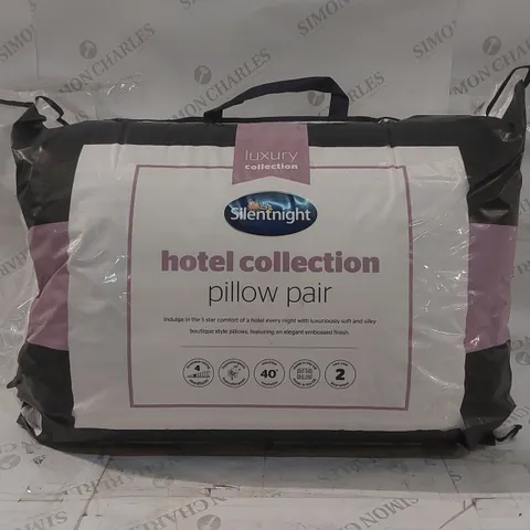 BAGGED PAIR OF SILENTNIGHT HOTEL COLLECTION PILLOWS 