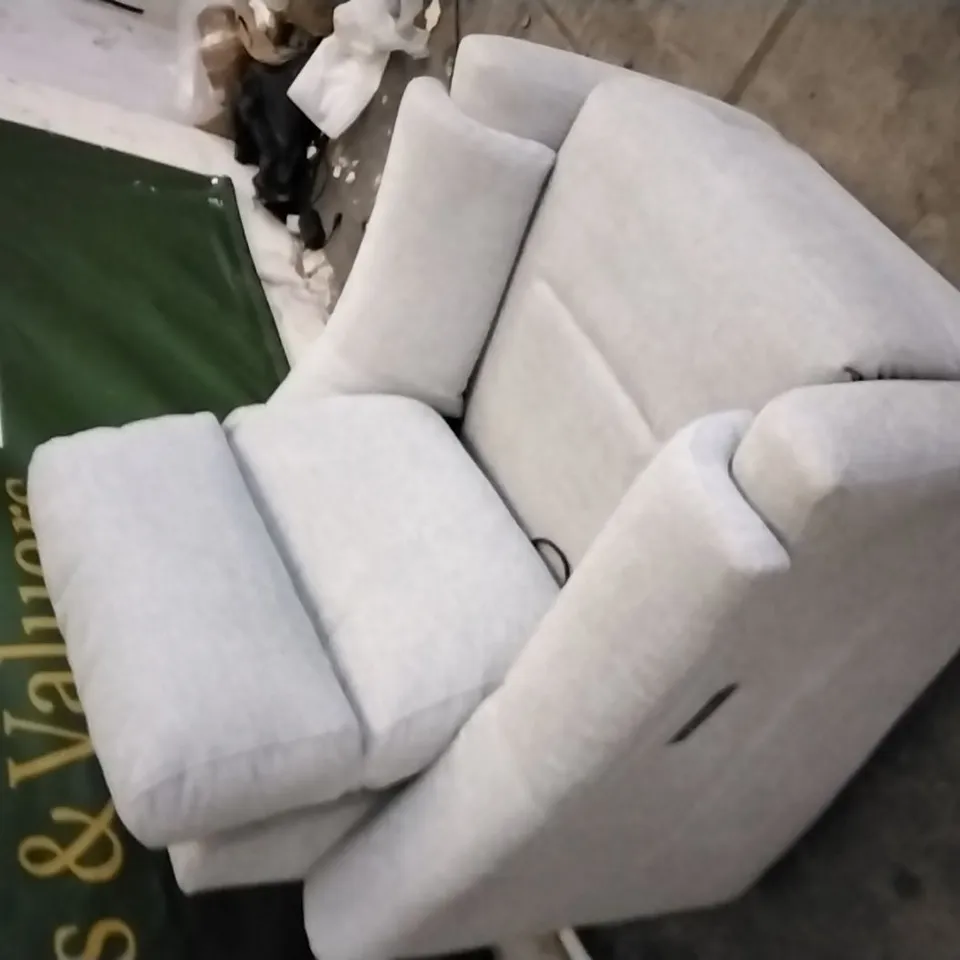 QUALITY BRITISH DESIGNED & MANUFACTURED G PLAN LIGHT GREY FABRIC ELECTRIC RECLINING ARMCHAIR