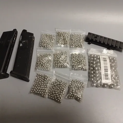 APPROXIMATELY 10 ASSORTED AIRSOFT ACCESSORIES TO INCLUDE BB'S, MAGAZINES & ATTACHMENT RAIL - COLLECTION ONLY