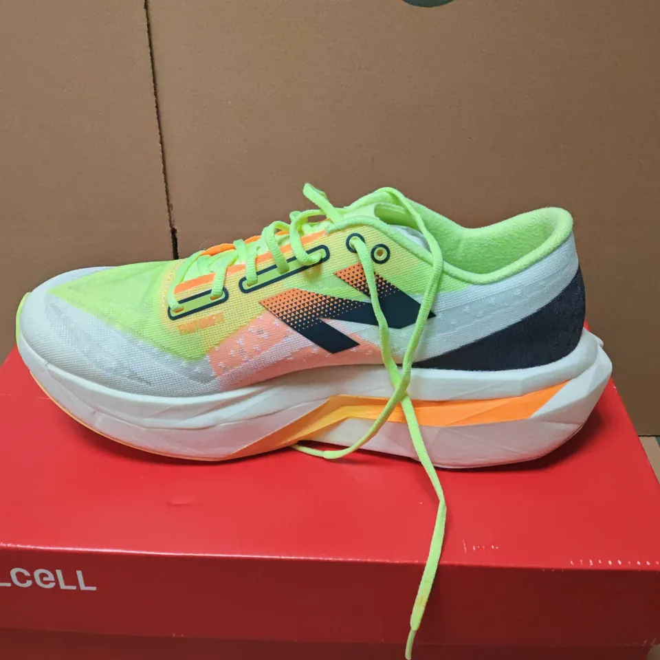 NEW BALANCE FUELCELL RUNNING SHOES IN NEON LIME/GREEN - UK 7