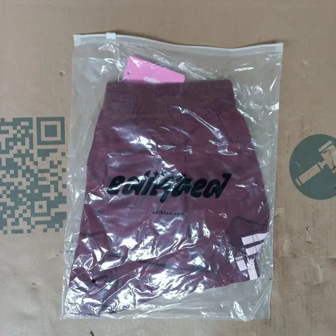 BAGGED EDIKTED SHORTS IN WINE/PINK SIZE XS