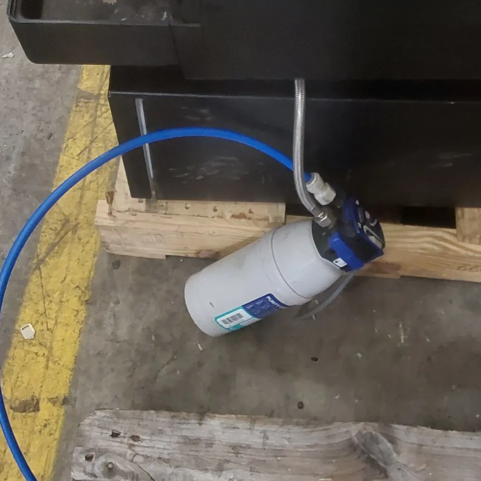 FRANKE A600 COMMERCIAL COFFEE MACHINE WITH MILK CHILLER